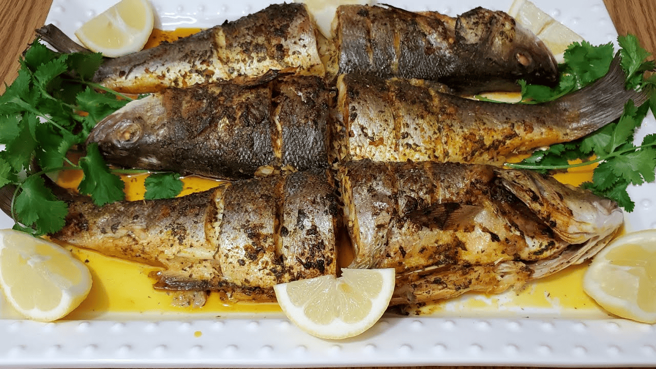سمك مشوي في الفرن